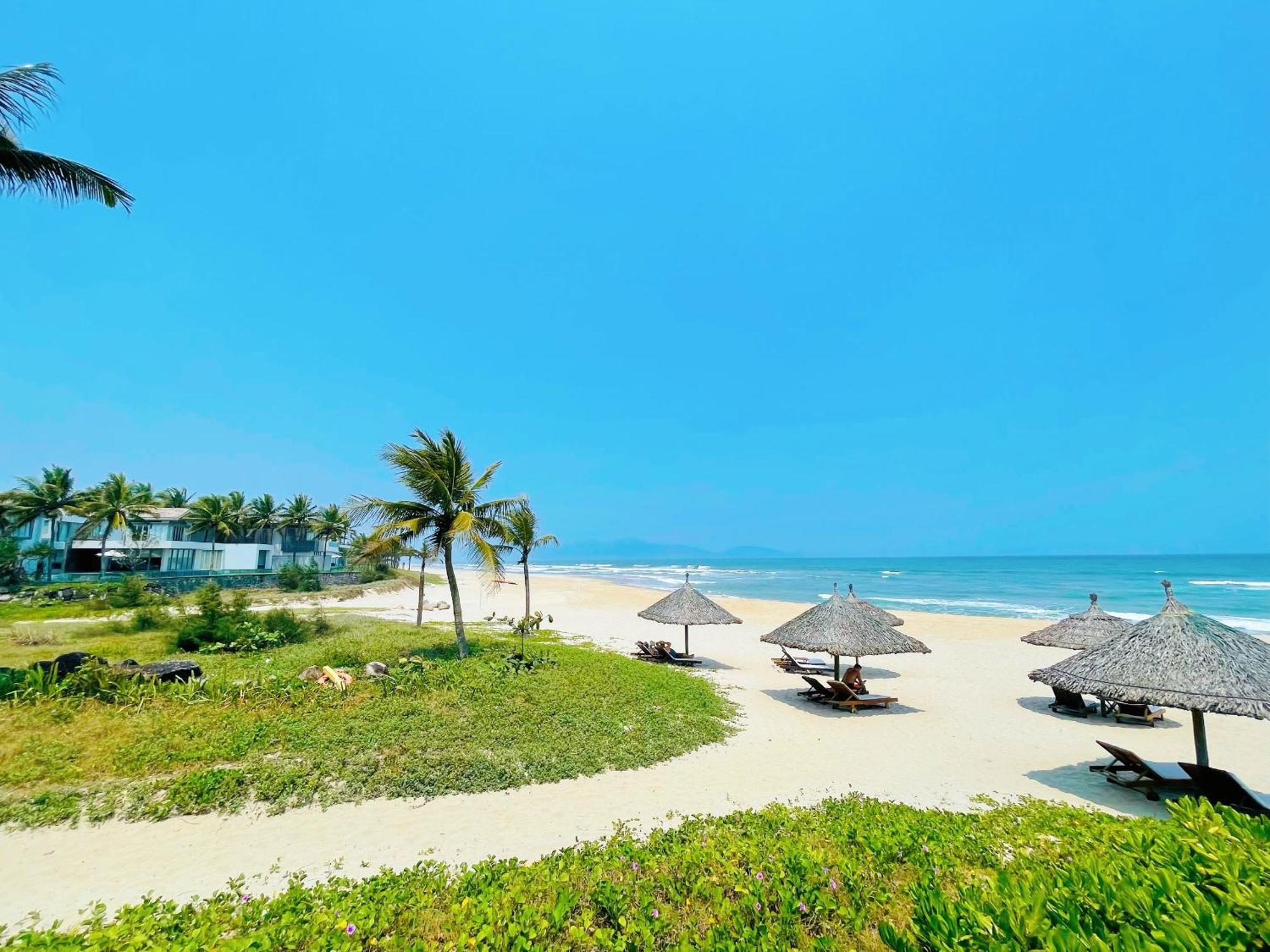 Memories Holiday Beach Villa Da Nang Bagian luar foto