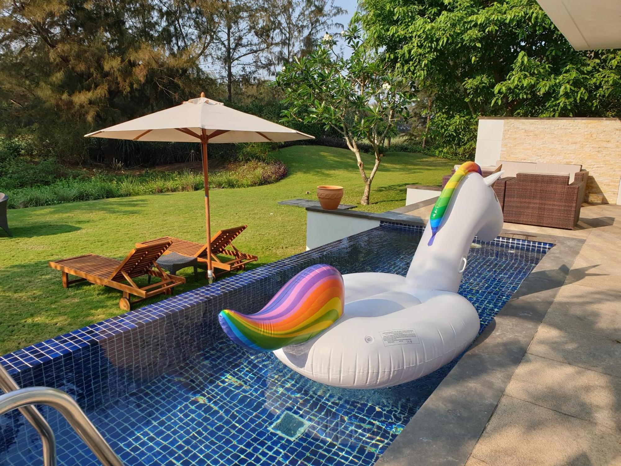 Memories Holiday Beach Villa Da Nang Bagian luar foto