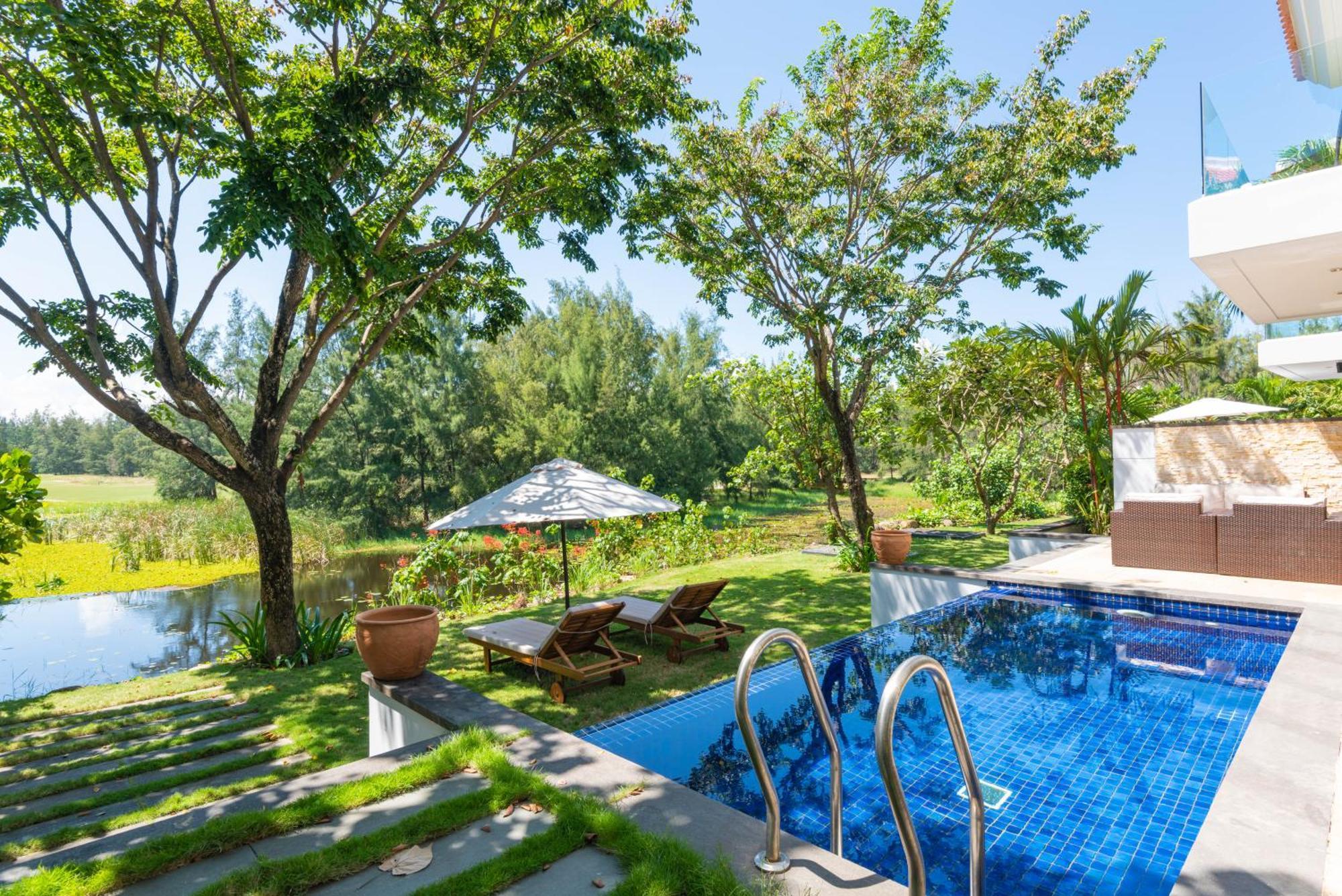 Memories Holiday Beach Villa Da Nang Bagian luar foto